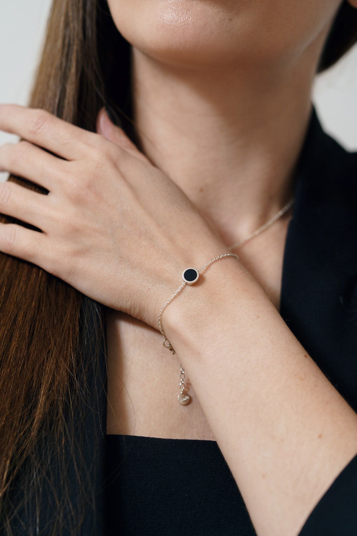 Браслет «Коло» (8 мм) з чорною емаллю