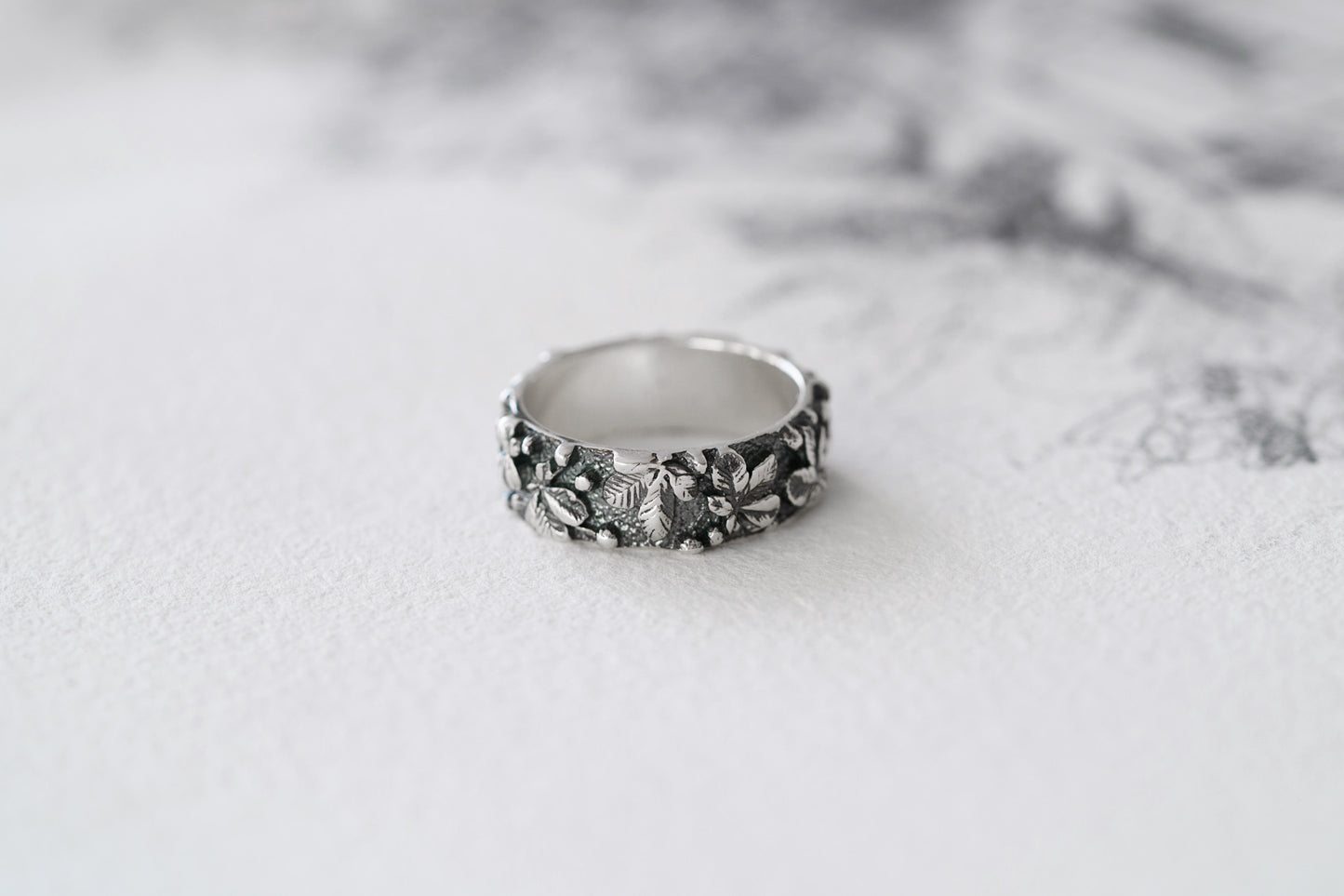 Каблучка «Київські каштани» з чорнінням (6 мм)