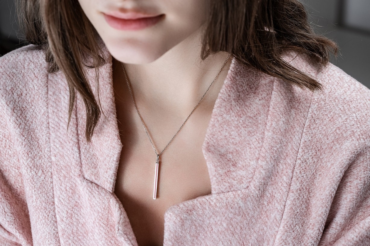 Кулон «Смуга» (31 мм) з емаллю (різні кольори на вибір)