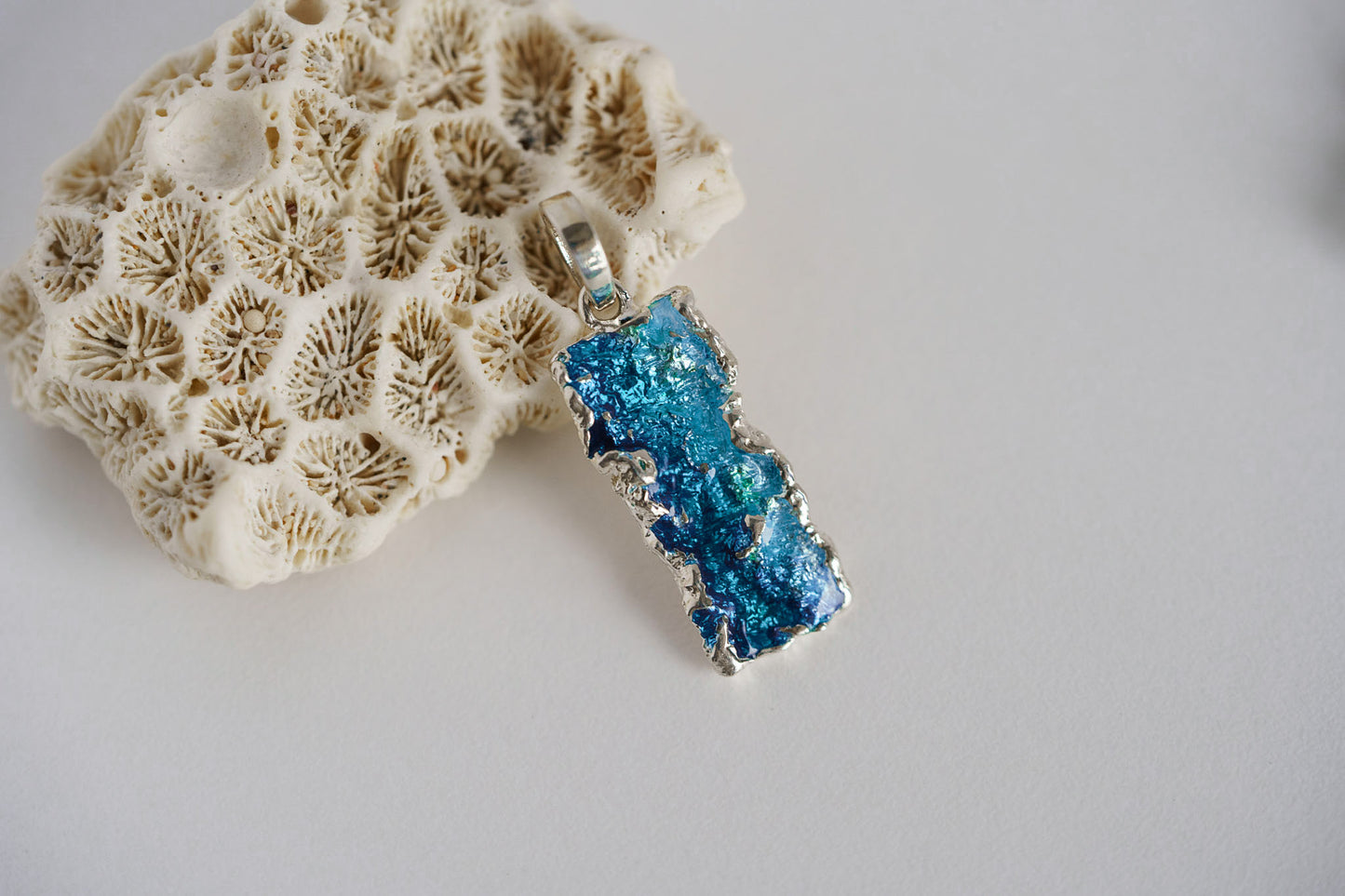 Кулон «Хвиля» (10х20 мм) синій