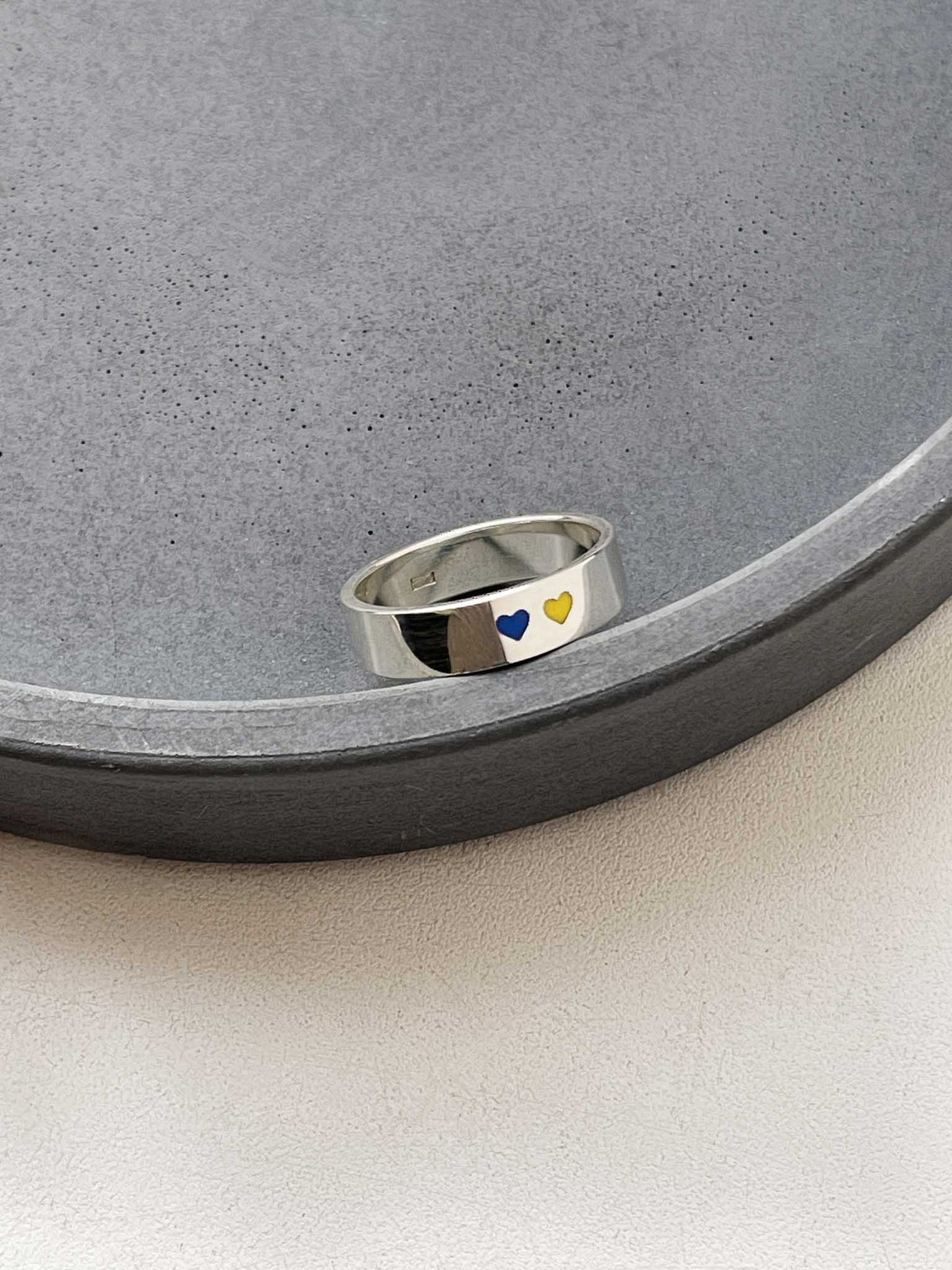 Каблучка «Улюблена країна» (5 мм) два серця