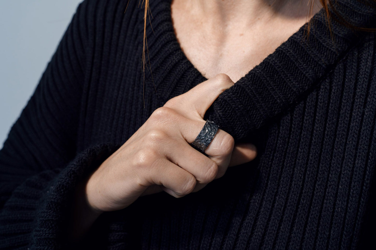 Каблучка «Дубова кора» з чорнінням (10 мм)