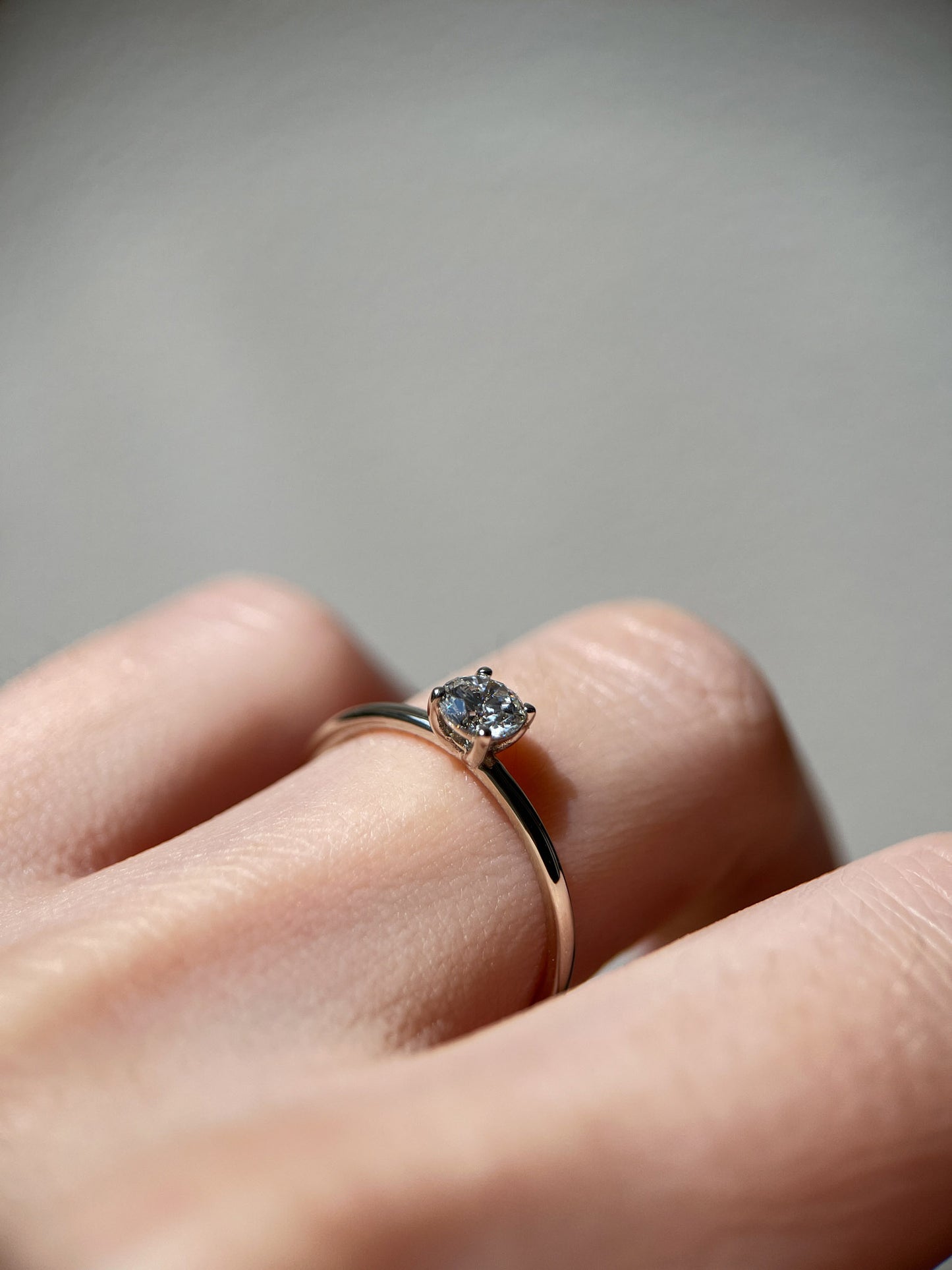 Каблучка «Блиск» (камінчик 4 мм)