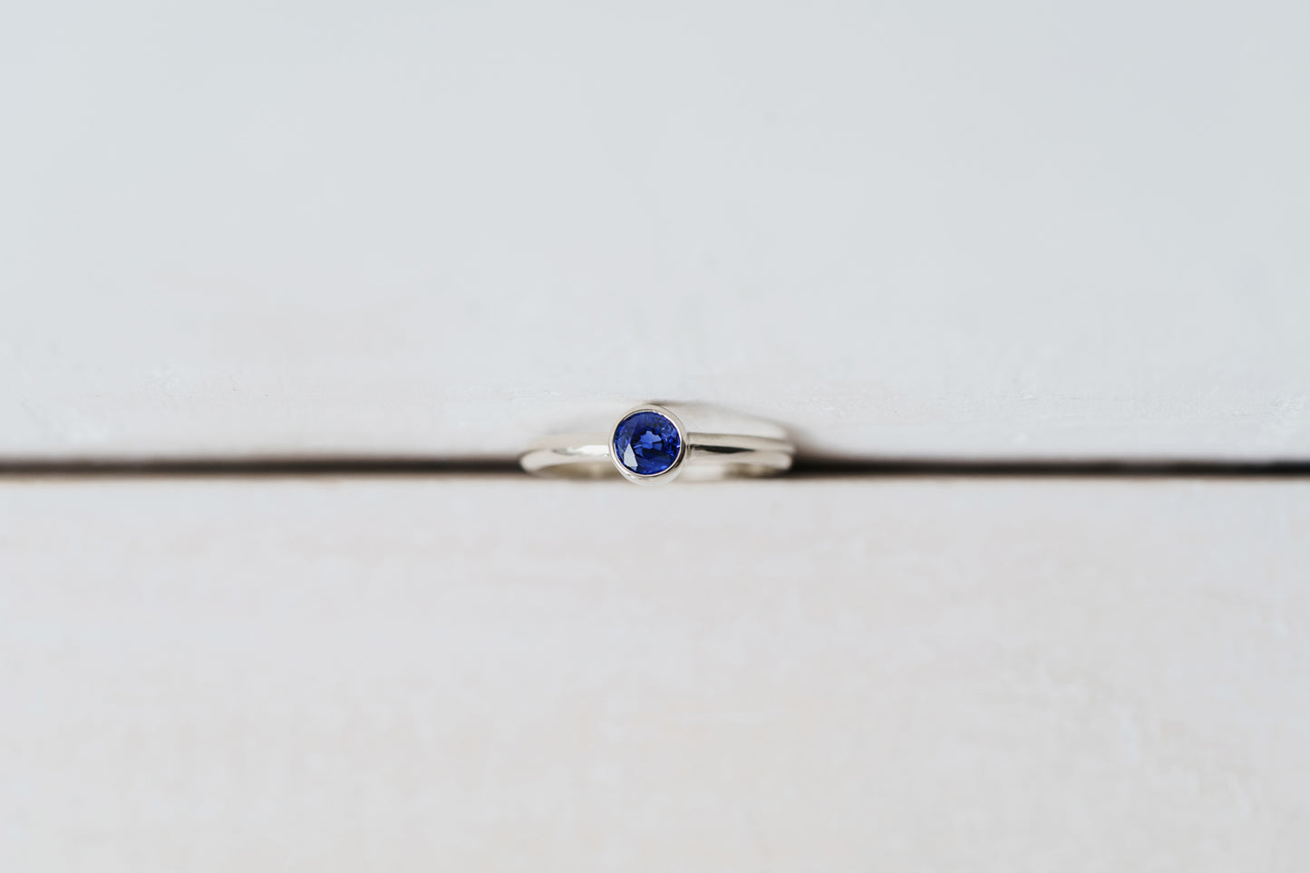 Каблучка «Вишуканість» (камінчик 4,5 мм)