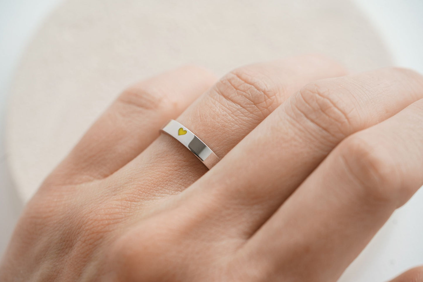 Обручка «Улюблена країна» (3 мм) одне серце