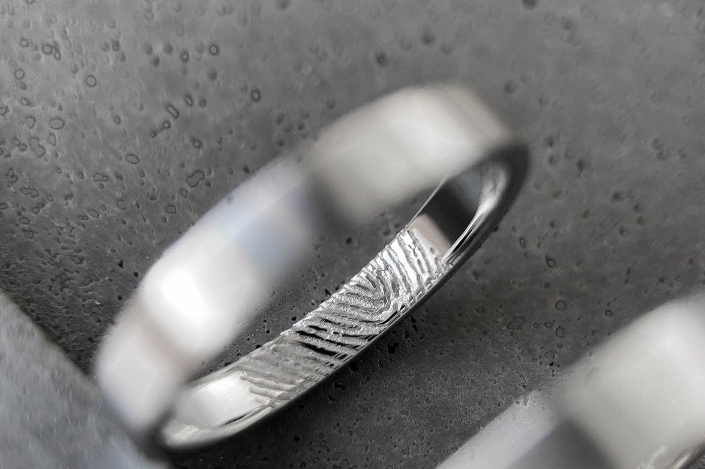 Обручка «Симпл» (3 мм) з індивідуальним відбитком всередині