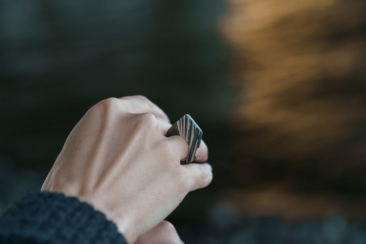 Перстень «Колотий лід» з чорнінням