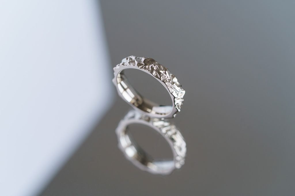 Обручка «Гранітна скеля Коростишівського каньйону» світла (4 мм)