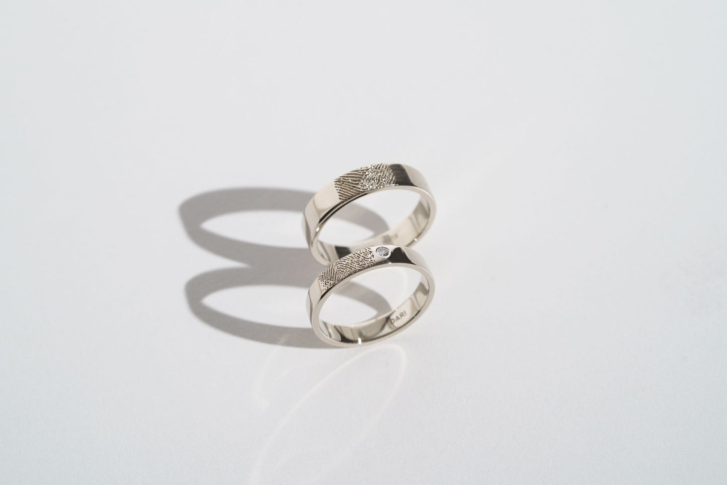 Обручка «Симпл» (5 мм) з індивідуальним відбитком зовні