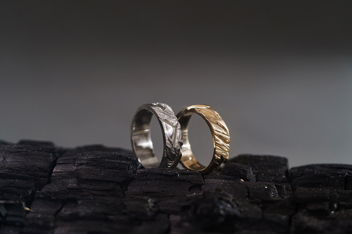 Обручка «Колотий лід» світла (5 мм)