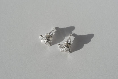 Сережки «Лист каштану» (10 мм) світлі