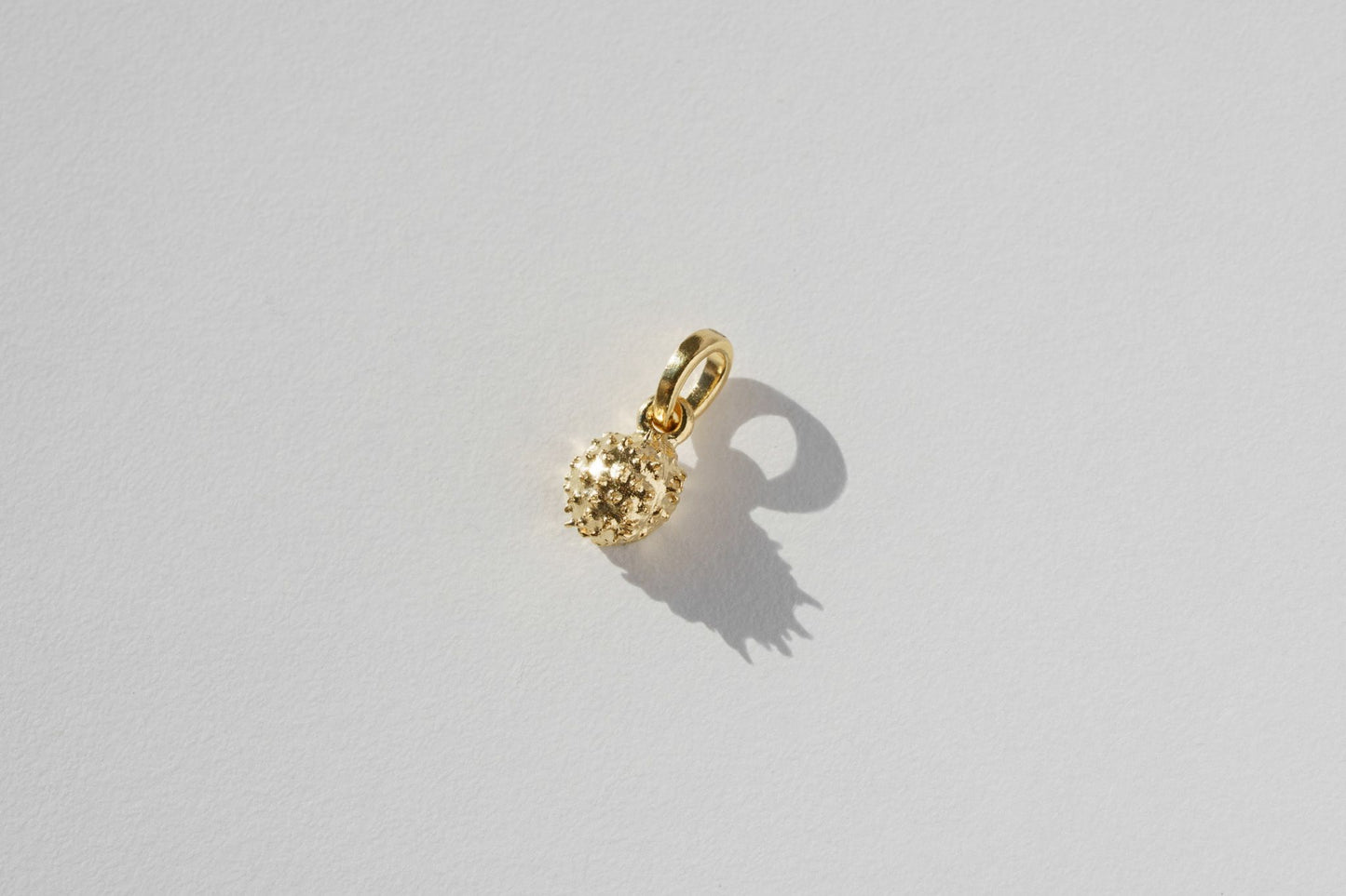 Кулон «Горіх каштану» світлий