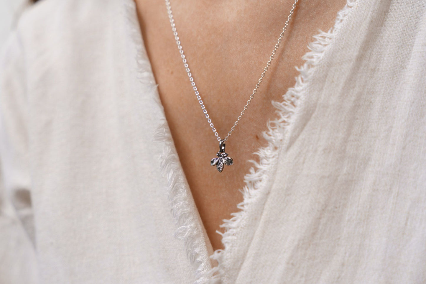 Кулон «Лист каштану» (10 мм) з чорнінням