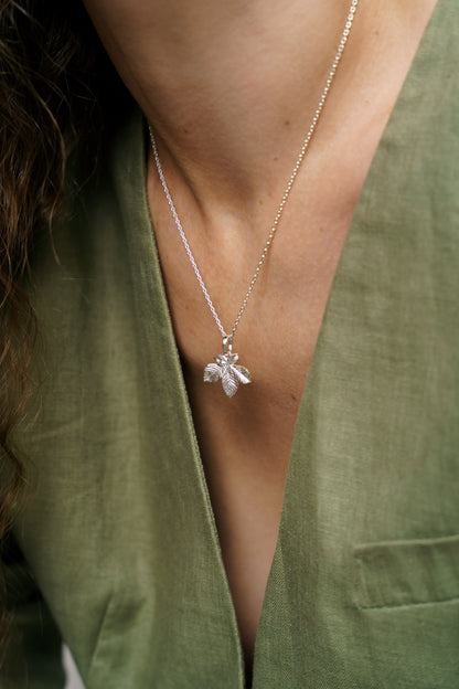 Кулон «Лист каштану» (20 мм) світлий