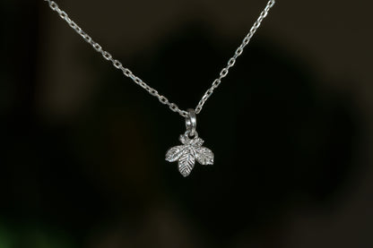 Кулон «Лист каштану» (10 мм) світлий