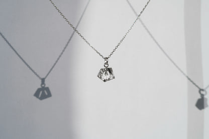 Кулон «Колотий лід» (10х12 мм) світлий