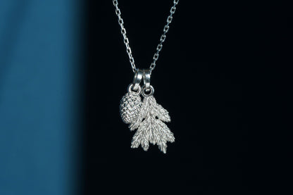 Кулон «Шишка смереки» світлий