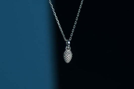 Кулон «Шишка смереки» світлий