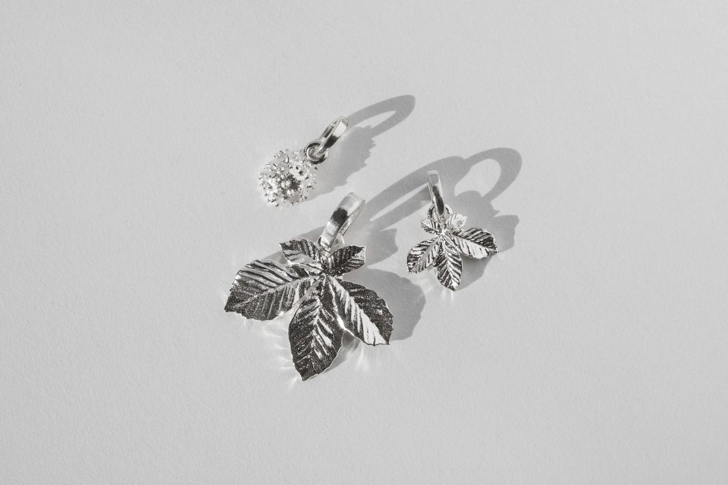 Кулон «Горіх каштану» світлий