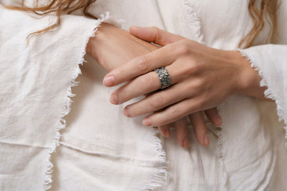 Каблучка «Київські каштани» з чорнінням (10 мм)