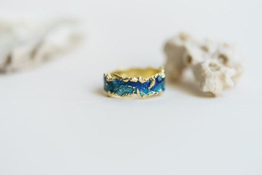 Каблучка «Хвиля» синя (6 мм) з позолотою